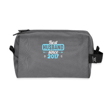 Best Wife Best Husband since 2017 - Recycled Toiletry Zip Bag - anthracite - Front