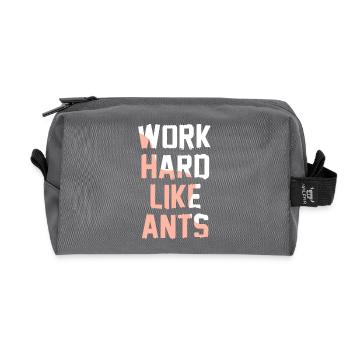 Work Hard Like Ants - Recycelte Kulturtasche - Anthrazit - Vorne