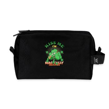 Kiss Me I'm Magically Delicious Funny Irish Quote - Recycled Toiletry Zip Bag - black - Front