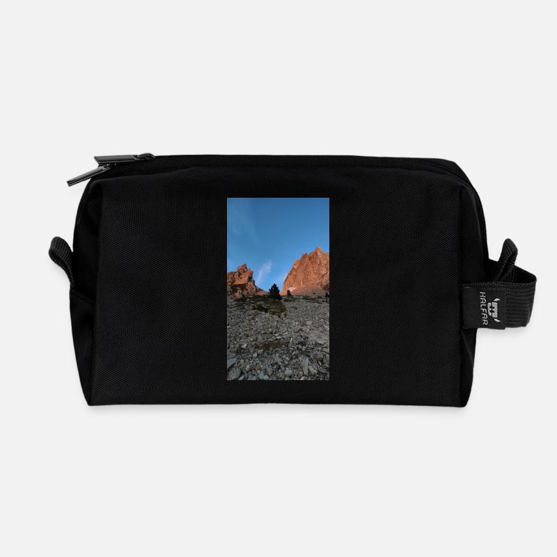 Sunset Col des Aiguilles - Recycled Toiletry Zip Bag - black