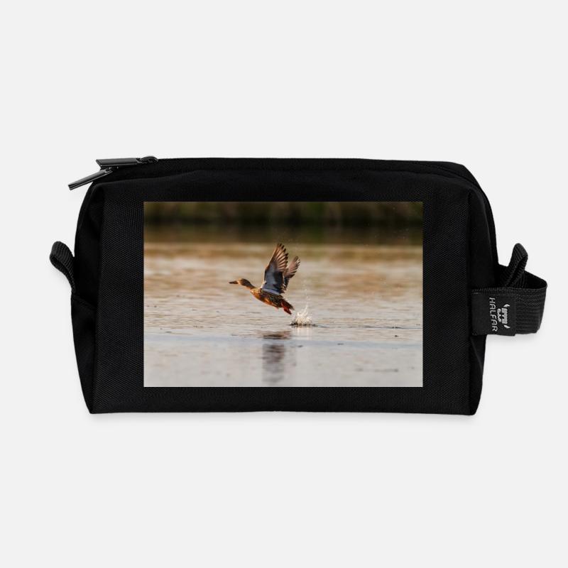 000 0552 NikDxO - Recycled Toiletry Zip Bag - black
