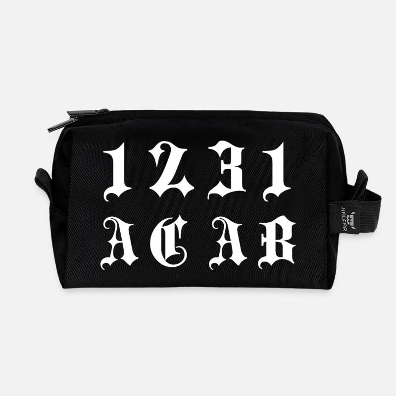 Gothic Monogramm 1231 - Recycelte Kulturtasche - Schwarz