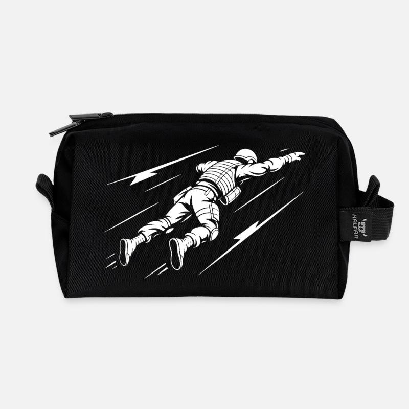 Astronaut in space - Recycled Toiletry Zip Bag - black