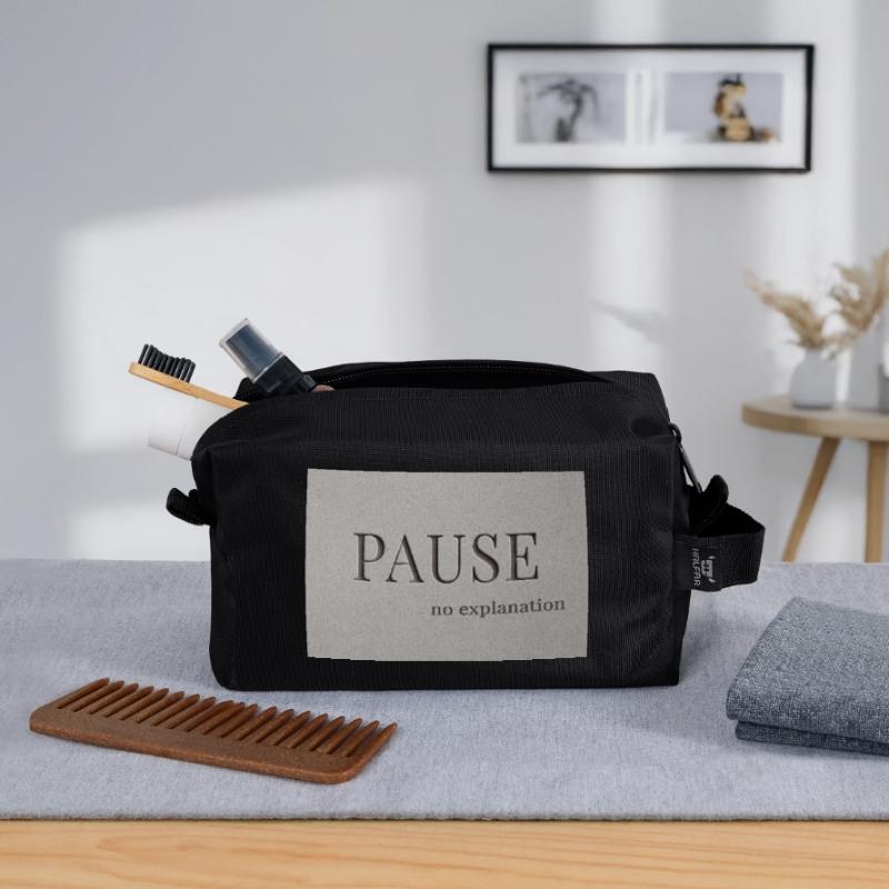 PAUSE – pas d’explication Trousse de toilette en tissu recyclé