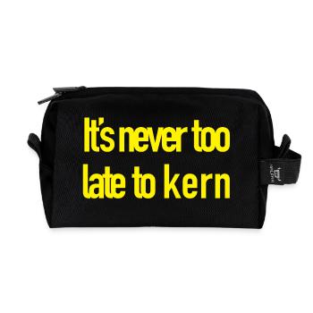 Never too late to Kern - Recycled Toiletry Zip Bag - black - Front