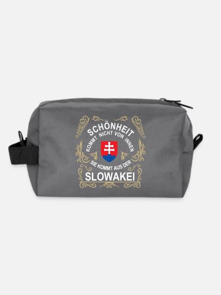 Chemise pour Slovaken. La beauté vient de Slovaquie - Trousse de toilette en tissu recyclé - anthracite - Dos