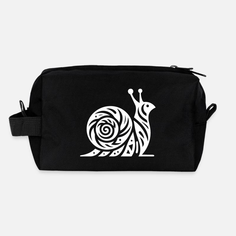 Escargot avec maison dans le style de tatouage tribal Trousse de toilette en tissu recyclé
