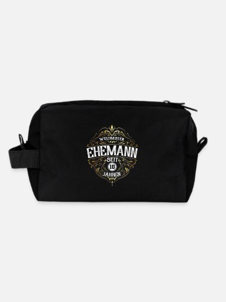 Family husband world best for 10 years - Recycled Toiletry Zip Bag - black - Back