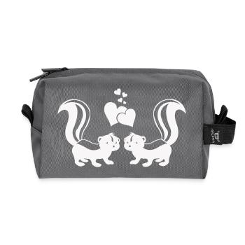 stinktiere in love - Recycelte Kulturtasche - Anthrazit - Vorne