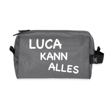 LUCA KANN ALLES I Luca ist einzigartig - Recycelte Kulturtasche - Anthrazit - Vorne