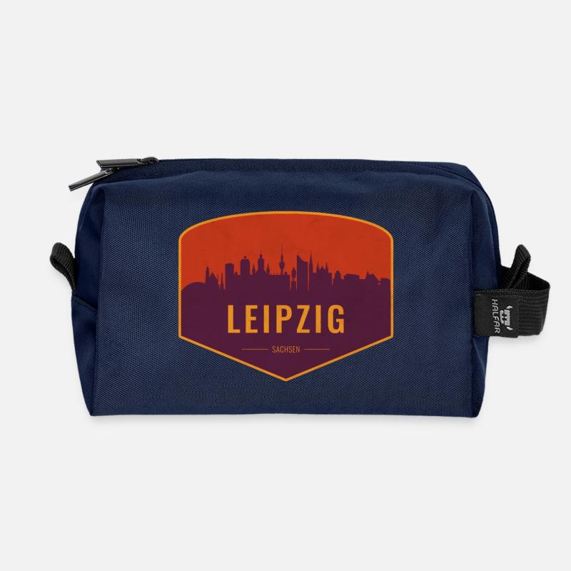 Leipzig Skyline Shield - Recycelte Kulturtasche - Navy