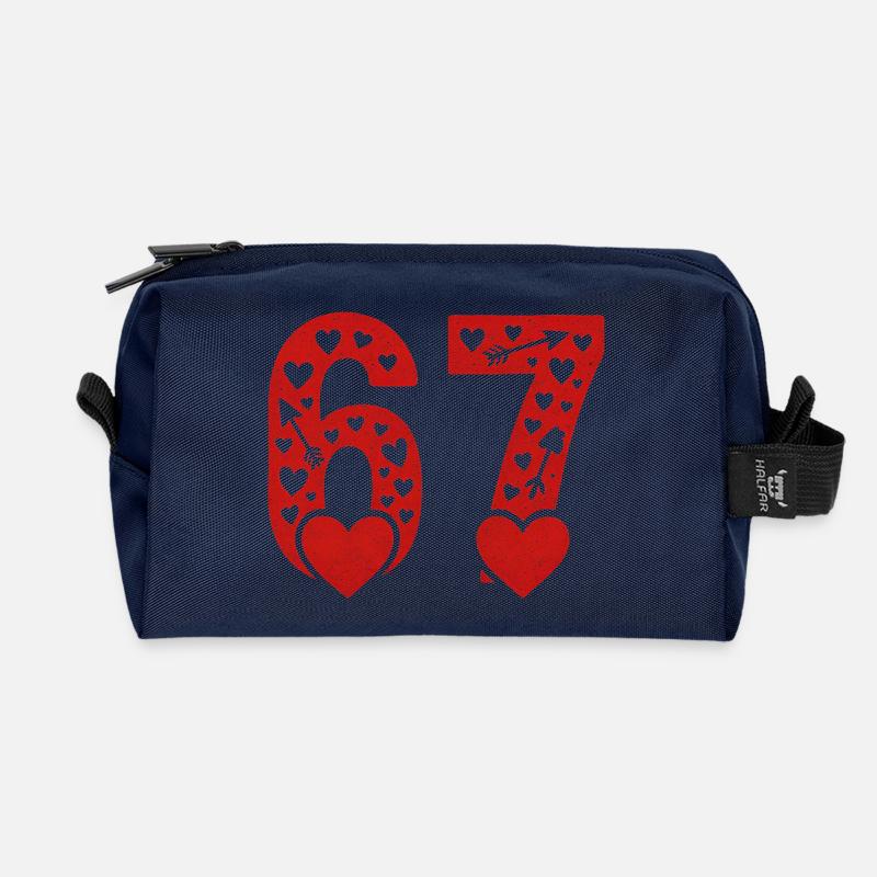 Valentinstag 6-7 Spaß 67 Nummer Valentinstag Sechs - Recycelte Kulturtasche - Navy