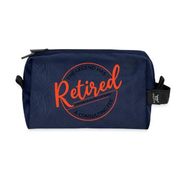 Die Legende hat sich zurückgezogen – lustige Ruhestandsrentnerin - Recycelte Kulturtasche - Navy - Vorne