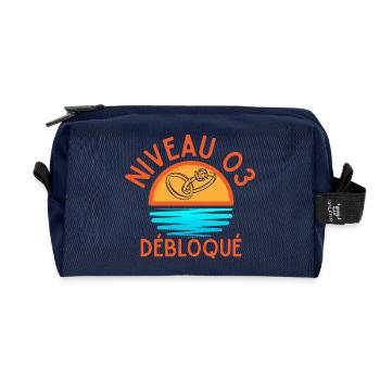 Niveau 03 Débloqué, une touche créative et joyeuse - Trousse de toilette en tissu recyclé - marine - Devant
