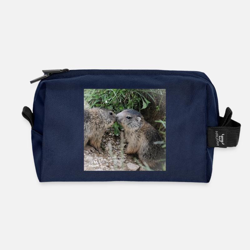 Murmeltiere 5 verschmust. Alpen Liebe und Geschenk - Recycelte Kulturtasche - Navy