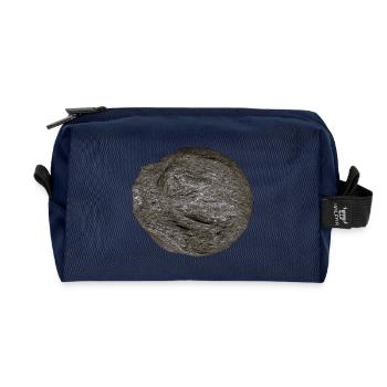 Rauer Felsball Granittextur - Recycelte Kulturtasche - Navy - Vorne