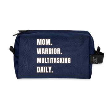 Mother Queen of everyday life - Recycled Toiletry Zip Bag - navy - Front