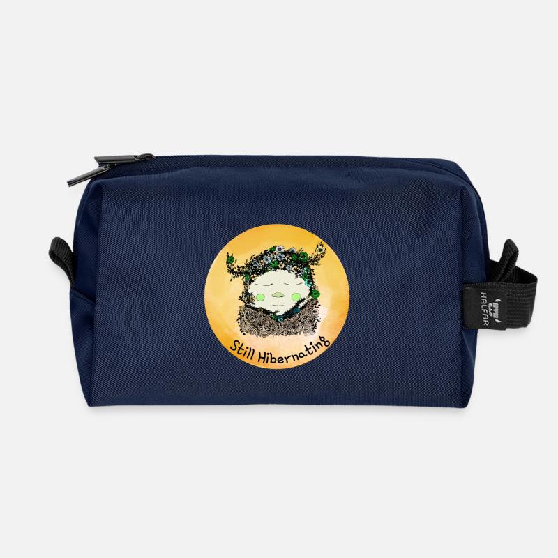 Noch winterschlafreichender Gnom – Gartenfrühling schläfrig - Recycelte Kulturtasche - Navy