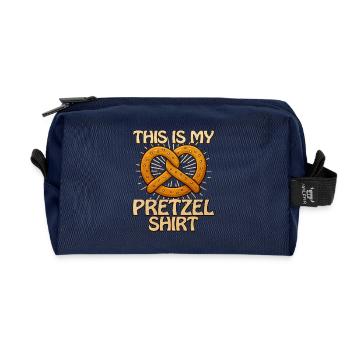 Pretzel motif shirt for pretzel connoisseurs - Recycled Toiletry Zip Bag - navy - Front