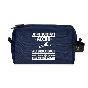 Je ne suis pas accro au bricolage - Trousse de toilette en tissu recyclé - marine - Devant
