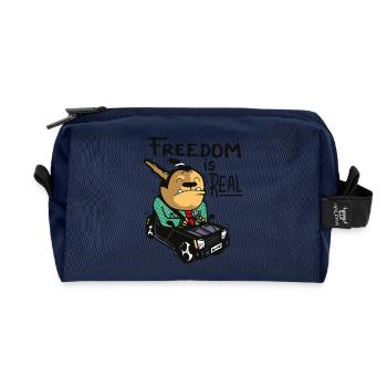 freedom is real - Recycelte Kulturtasche - Navy - Vorne