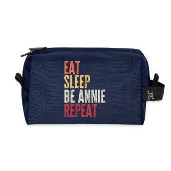 Iss, schlaf, sei Annie, wiederhole Retro-Name - Recycelte Kulturtasche - Navy - Vorne