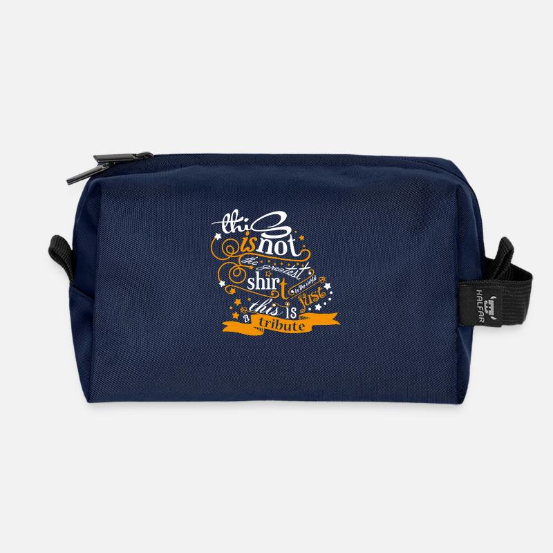 tribute white - Recycelte Kulturtasche - Navy
