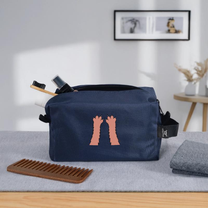 Cats, claws, paws, paws, sharp claws, scratching Recycled Toiletry Zip Bag