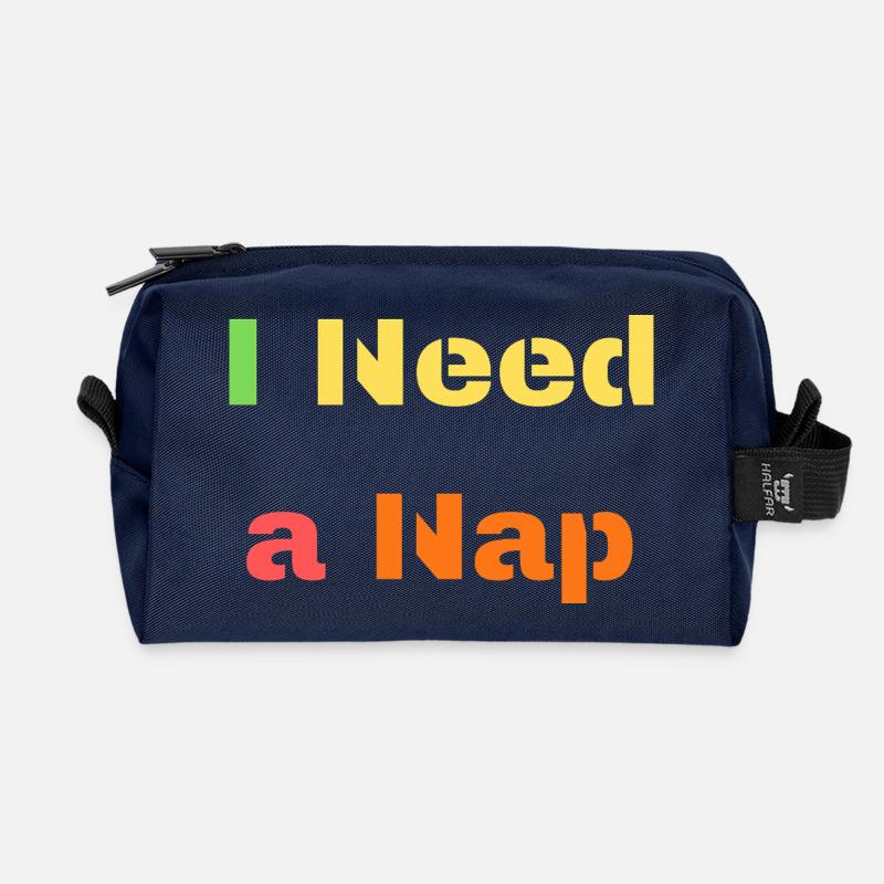 Ich brauche ein Nickerchen-Shirt – Lazy Mood Tee - Recycelte Kulturtasche - Navy