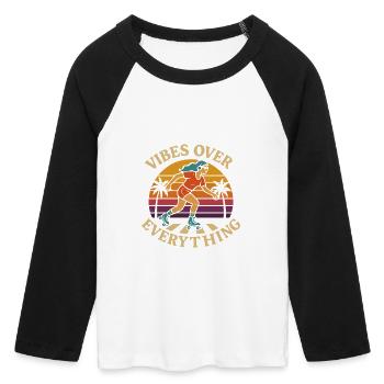 Rollerrin Vibes Over Everything - T-shirt Crop Top de Baseball Manches 3/4 Femme - blanc/noir - Devant - Maraike (178cm)