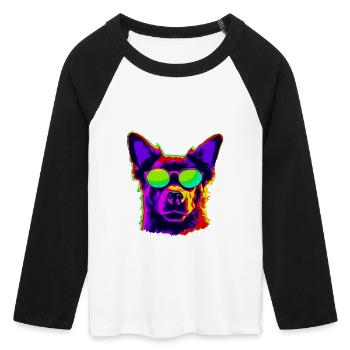 Stylischer Vierbeiner mit Sonnenbrille - Frauen Cropped Baseball T-Shirt 3/4 Arm - Weiß/Schwarz - Vorne - Maraike (178cm)