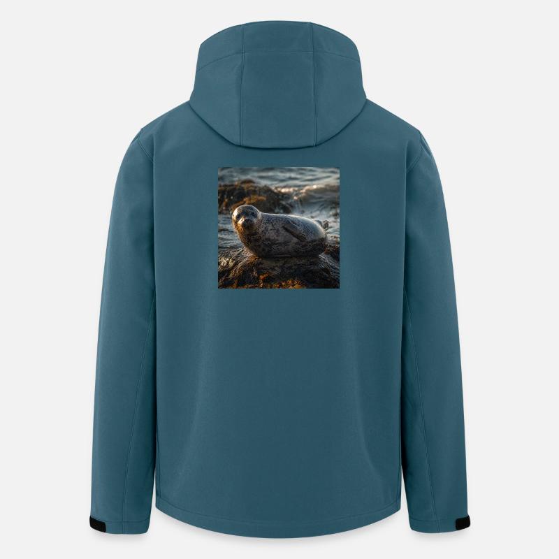 Robbe auf der Klippe am Meer - Recycelte Männer Softshell-Jacke von Stanley/Stella - Dunkles Petrol