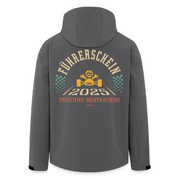 Führerschein 2025 – Fahrprüfung Bestanden! (4C) - Recycelte Männer Softshell-Jacke von Stanley/Stella - Schwarz - Hinten - AI Model Male 185 light (185cm)