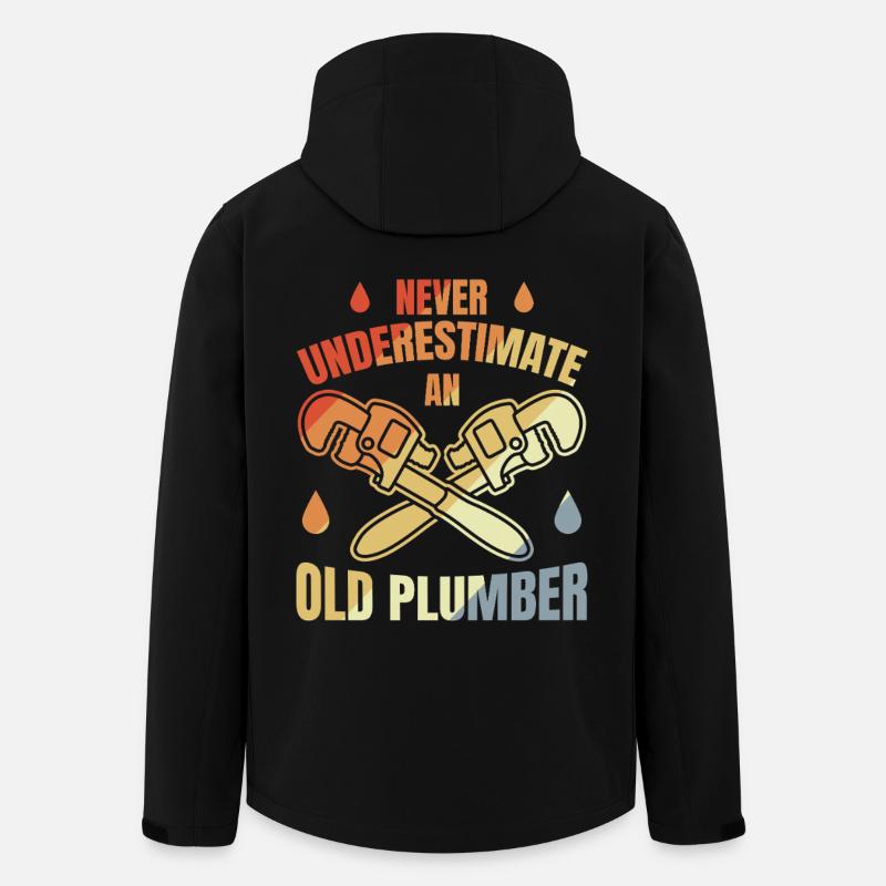 Never underestimate an old plumber - Men’s Recycled Softshell Jacket by Stanley/Stella - black