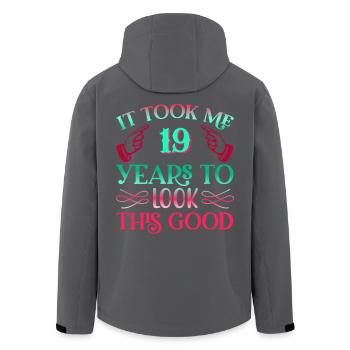 Il a fallu 19 ans pour être aussi beau - Veste softshell homme en polyester recyclé Stanley/Stella - noir - Dos - AI Model Male 185 light (185cm)