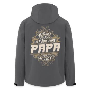 Mediziner Papa - Recycelte Männer Softshell-Jacke von Stanley/Stella - Anthrazit - Hinten - AI Model Male 185 light (185cm)