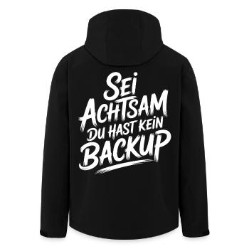 Sei achtsam - kein Backup - Recycelte Männer Softshell-Jacke von Stanley/Stella - Schwarz - Hinten - AI Model Male 185 light (185cm)