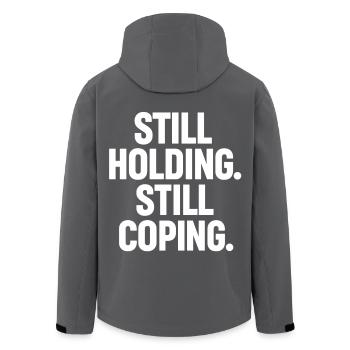 Still Holding Still Coping Krypto Meme Design - Recycelte Männer Softshell-Jacke von Stanley/Stella - Schwarz - Hinten - AI Model Male 185 light (185cm)