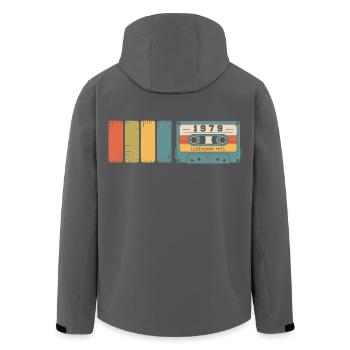 1979 Vintage Original 1979 Geburtstagsgeschenk - Recycelte Männer Softshell-Jacke von Stanley/Stella - Schwarz - Hinten - AI Model Male 185 light (185cm)