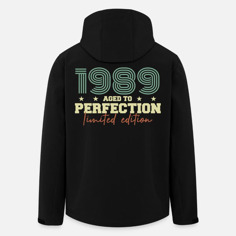 1989 - Men’s Recycled Softshell Jacket by Stanley/Stella - black