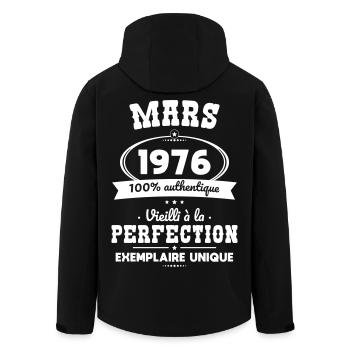 Anniversaire 50 ans - Mars 1976 Perfection - Veste softshell homme en polyester recyclé Stanley/Stella - noir - Dos - AI Model Male 185 light (185cm)