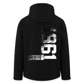 65E ANNIVERSAIRE ÉDITION LIMITÉE 1961 - Veste softshell homme en polyester recyclé Stanley/Stella - noir - Dos - AI Model Male 185 light (185cm)