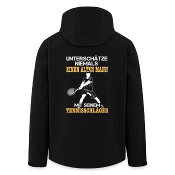 Unterschätze Niemals einen alten Tennisspieler! - Recycelte Männer Softshell-Jacke von Stanley/Stella - Schwarz - Hinten - AI Model Male 185 light (185cm)