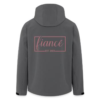 Verlobter Est. 2023 Verlobungsgeschenk Hochzeit des Bräutigams - Recycelte Männer Softshell-Jacke von Stanley/Stella - Schwarz - Hinten - AI Model Male 185 light (185cm)