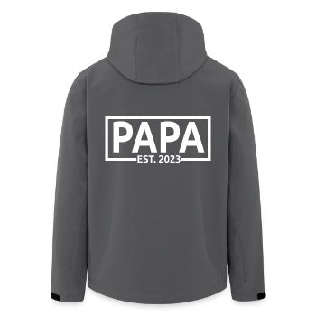 Papa Est. 2023, Papa en devenir, Annonce de grossesse - Veste softshell homme en polyester recyclé Stanley/Stella - noir - Dos - AI Model Male 185 light (185cm)