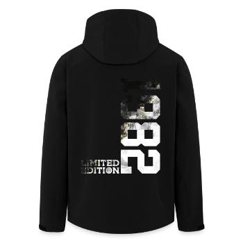 44E ANNIVERSAIRE ÉDITION LIMITÉE 1982 - Veste softshell homme en polyester recyclé Stanley/Stella - noir - Dos - AI Model Male 185 light (185cm)