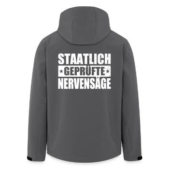 Staatlich Geprüfte Nervensäge Schwester Pubertät - Recycelte Männer Softshell-Jacke von Stanley/Stella - Schwarz - Hinten - AI Model Male 185 light (185cm)