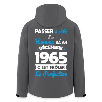 Anniversaire 60 ans - Né en Décembre 1965 - Veste softshell homme en polyester recyclé Stanley/Stella - noir - Dos - AI Model Male 185 light (185cm)