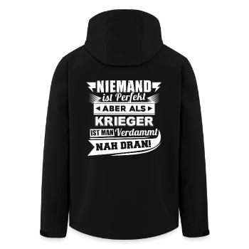 Niemand ist perfekt - Krieger T-Shirt und Hoodie - Recycelte Männer Softshell-Jacke von Stanley/Stella - Schwarz - Hinten - AI Model Male 185 light (185cm)