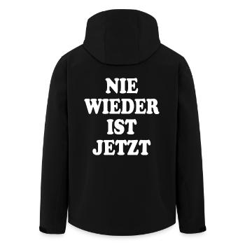 Nie wieder ist jetzt - Recycelte Männer Softshell-Jacke von Stanley/Stella - Schwarz - Hinten - AI Model Male 185 light (185cm)
